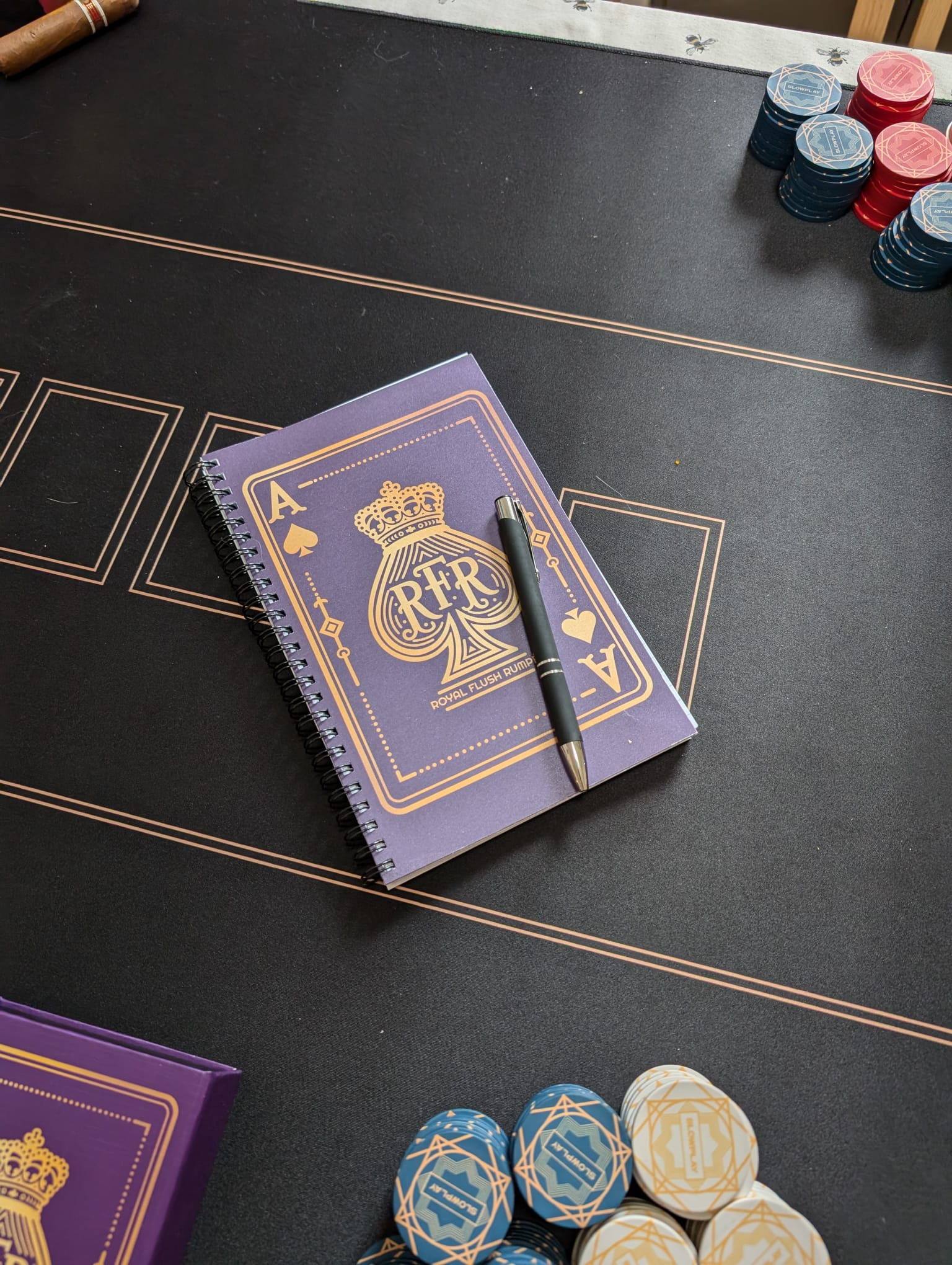 Royal Flush Rumpé table